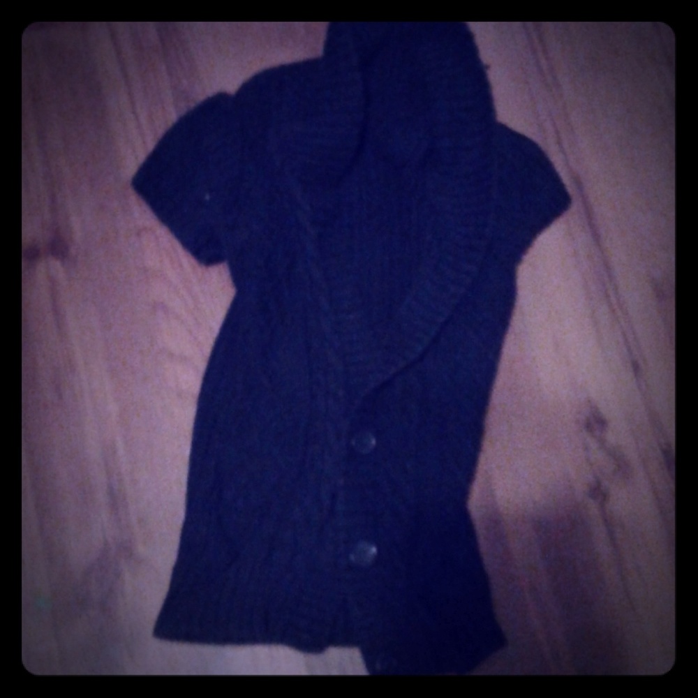 Sweater vest